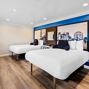 Double Room Two Double Beds Non-Smoking